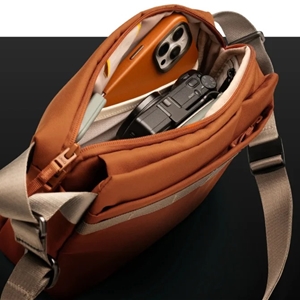 کیف رودوشی یونیک مدل UNIQ DENVER (5L)