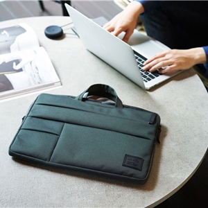 کیف لپ تاپ برند یونیک مدل Cavalier مناسب برای لپ تاپ 15 اینچی