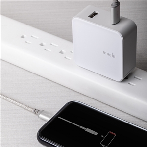 کابل MOSHI موشی تبدیل USB-C به Lightning مدل Integra طول 1.2