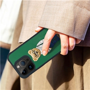 قاب برند Zuck Bear مدل London Classic مناسب برای آیفون iPhone 15 Pro